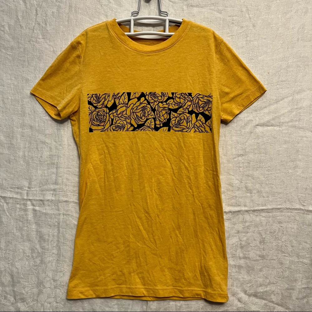 Free State woman’s T-shirt. Size Small Yellow - Picture 1 of 8